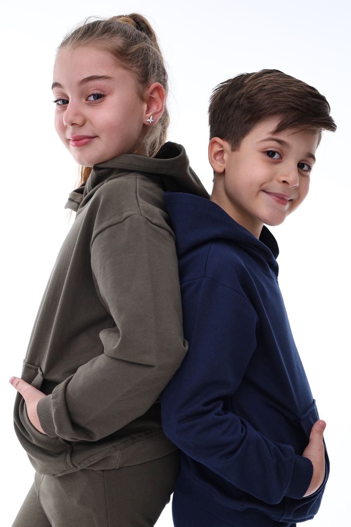 Basic Kapüşonlu Şardonlu Kanguru Cep Detaylı Çocuk Sweatshirt 3-12 Yaş