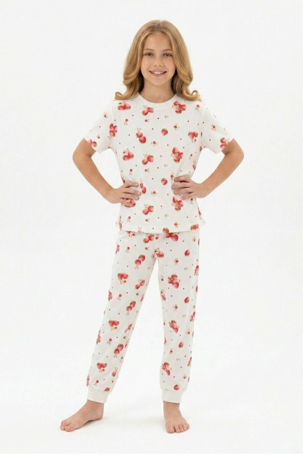 Çilek Desenli Kısa Kollu %100 Pamuk Kız Çocuk Pijama Takımı