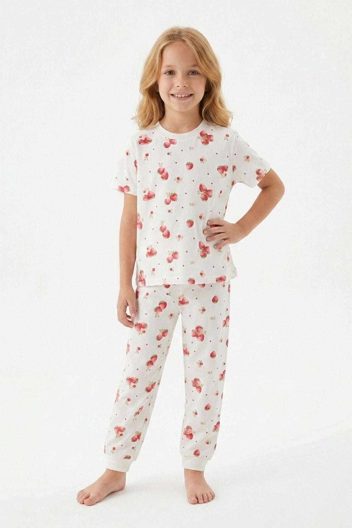 Çilek Desenli Kısa Kollu %100 Pamuk Kız Çocuk Pijama Takımı