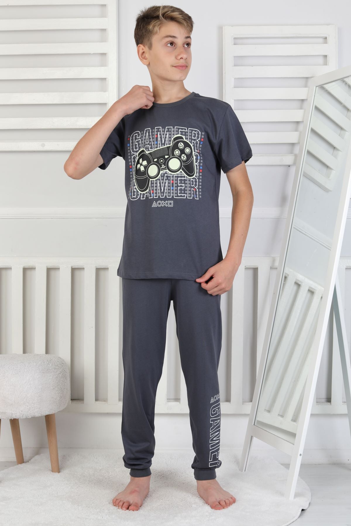 Gamer Console Desenli Kısa Kollu Erkek Çocuk Pijama Takımı