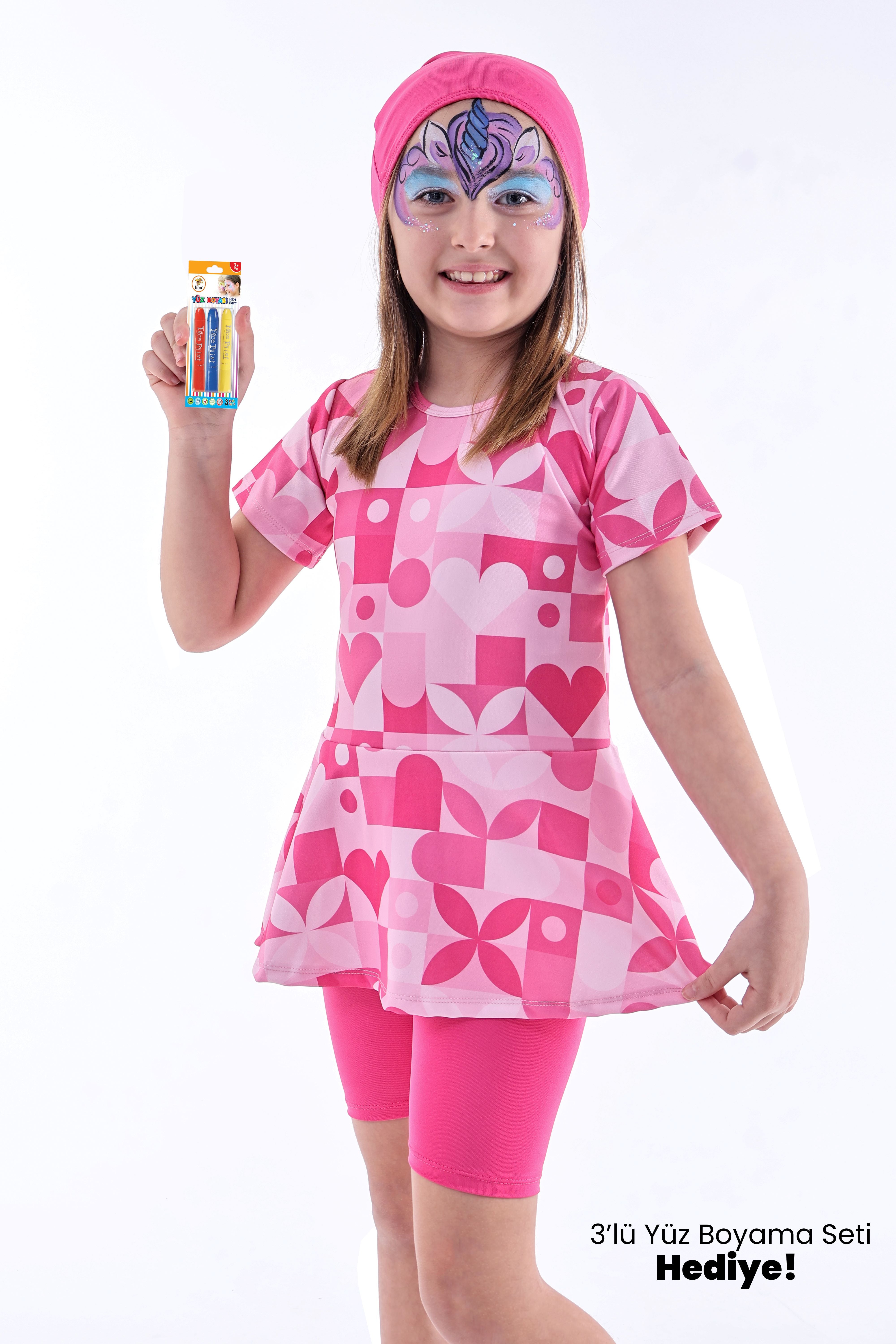 Kalp Desenli Pembe Kız Çocuk Boneli Mayo Takımı