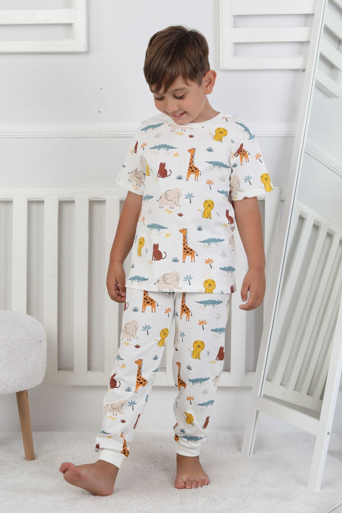 Kısa Kollu Animal Print Desenli Erkek Çocuk Pijama Takımı