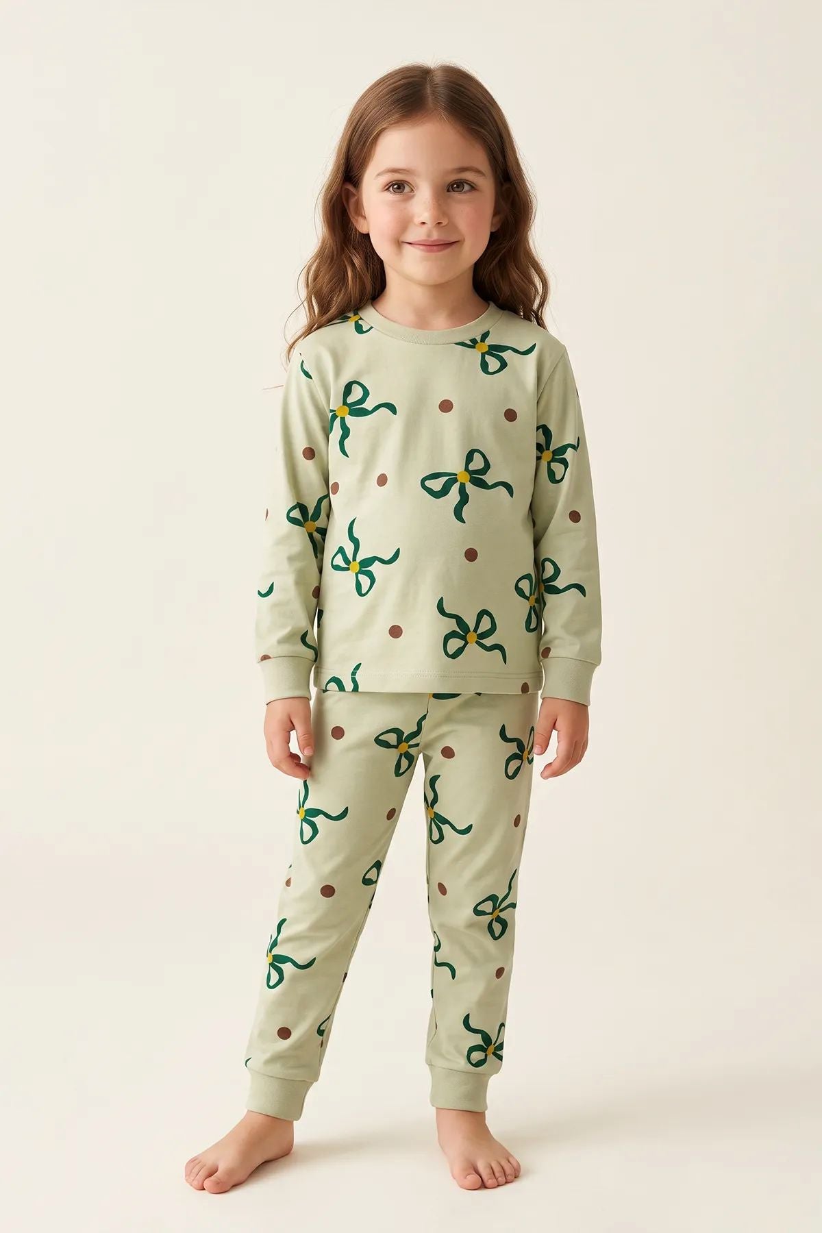 Kız Çocuk Fiyonk ve Puantiye Desenli Uzun Kollu Pijama Takımı