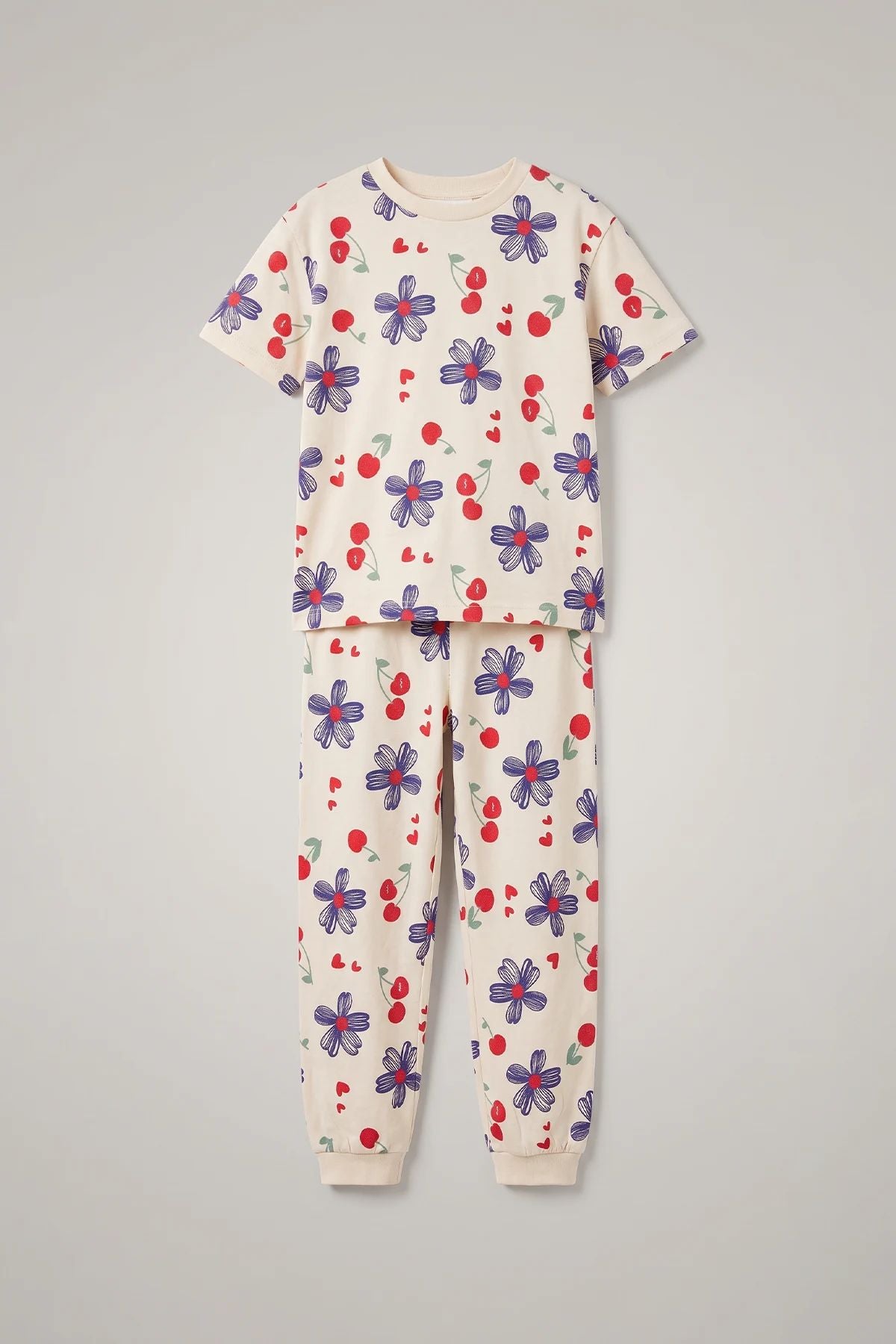 Kız Çocuk Lacivert Çiçek ve Kiraz Desenli Kısa Kollu Beyaz Renk Pijama Takımı