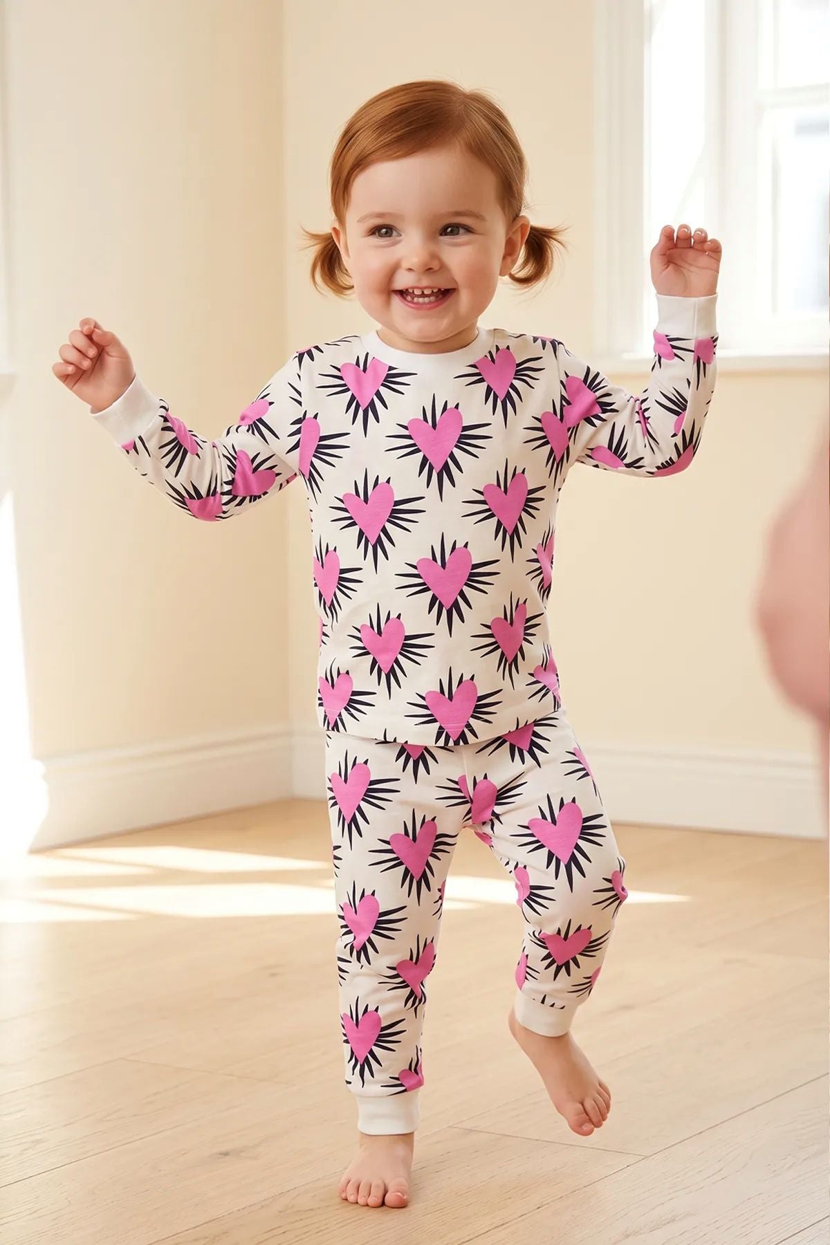 Kız Çocuk Pembe Kalp Desenli Uzun Kollu Pijama Takımı