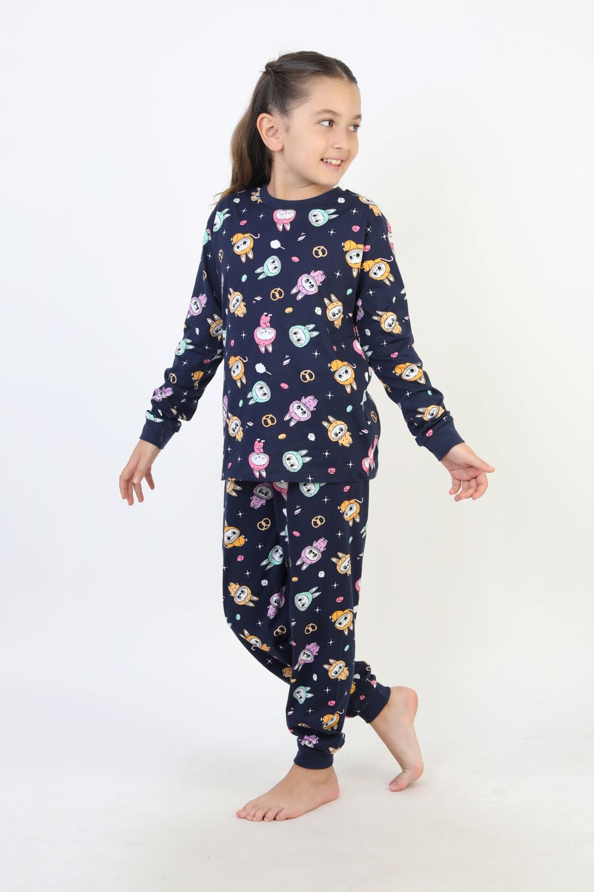 Labubu Desenli Kız Çocuk Takımı