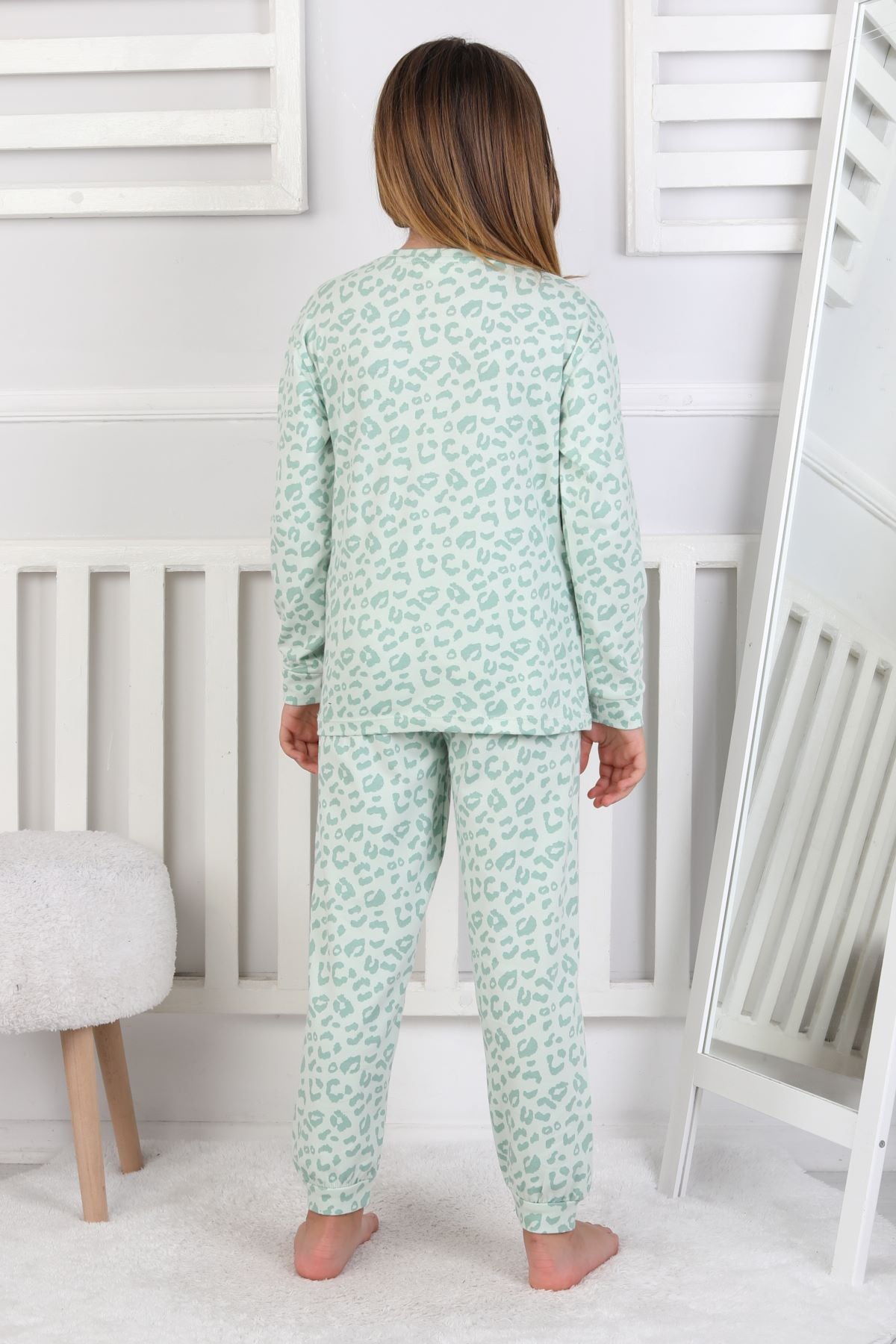 Minik Uyku Avcısı - Vahşi Rahatlık Serisi Leopar Desenli Kız Çocuk Pijama Takımı