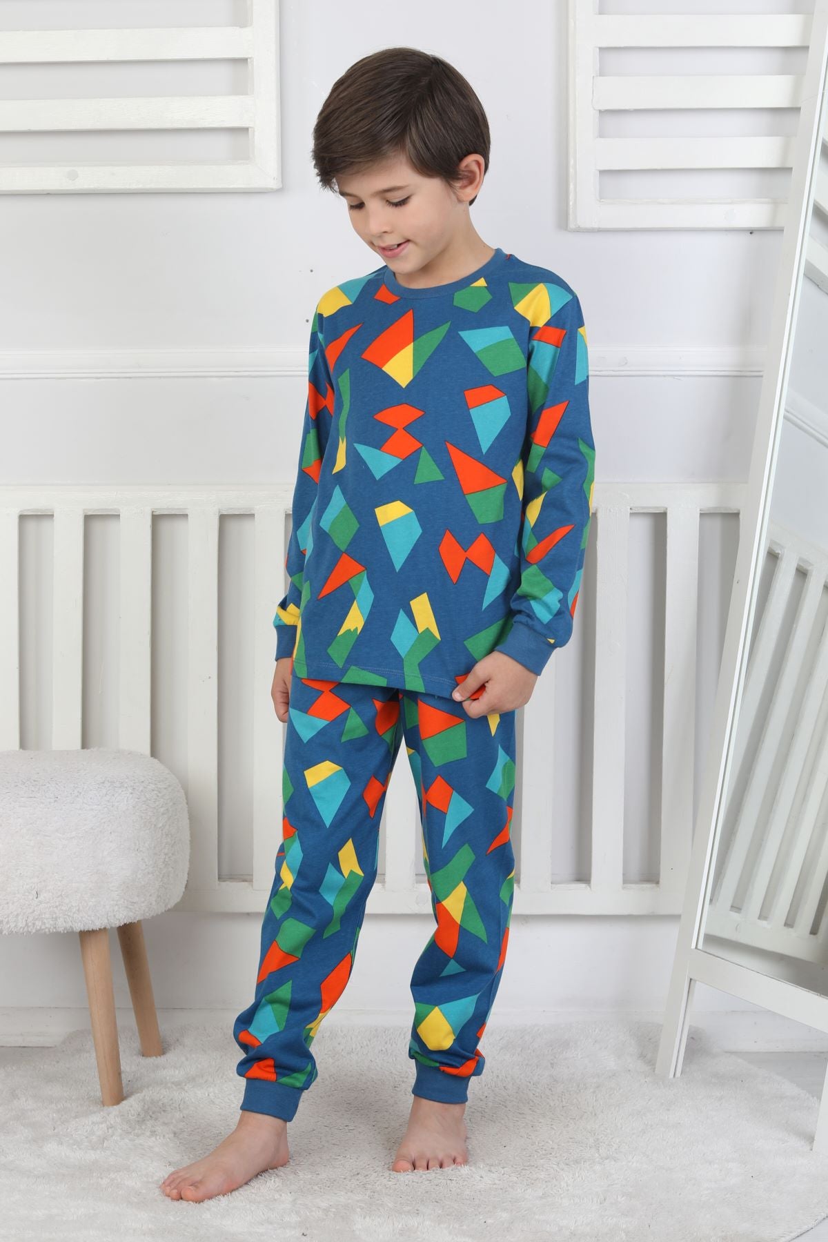 Renkli Geometrik Şekilli Erkek Çocuk Pijama Takımı