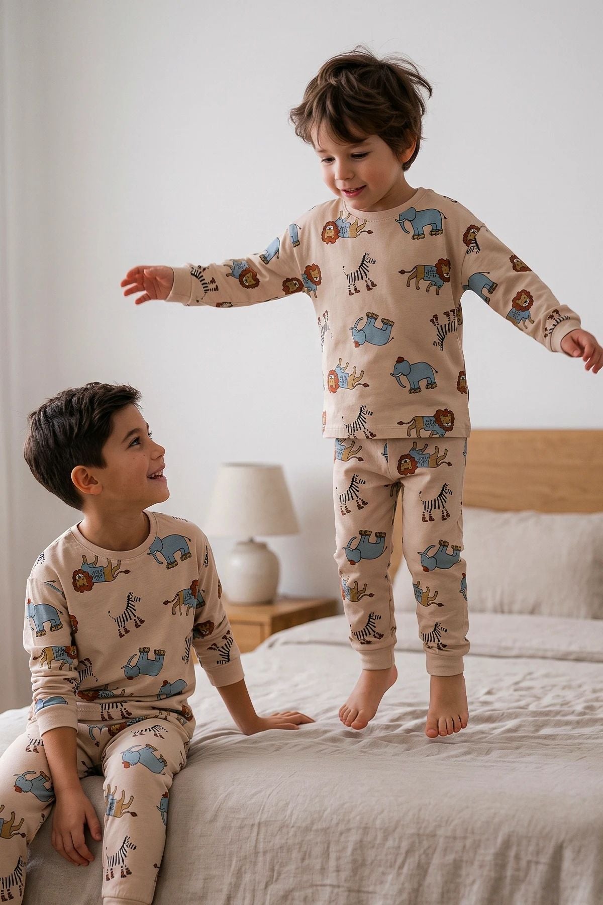 Sevimli Animal (Aslan-Zebra-Fil) Desenli Erkek Pijama Takımı