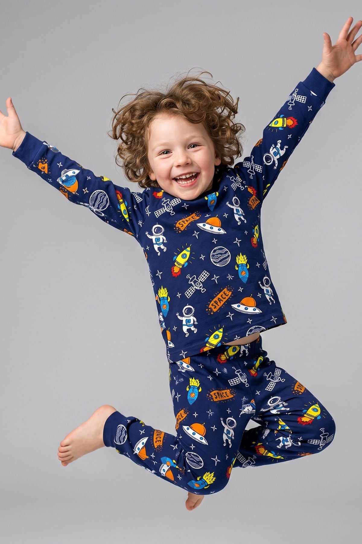 Space Uzay Desenli Uzun kollu Erkek Çocuk Pijama Takımı