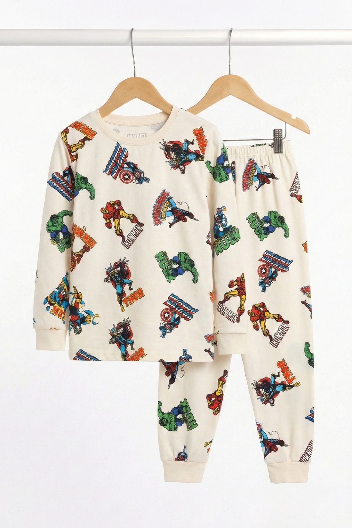 Süper Kahramanlar Desenli %100 Pamuk Beyaz Erkek Çocuk Pijama Takımı