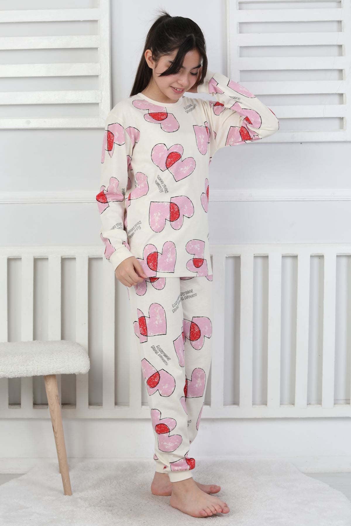 Tangled Hearts Desenli Kız Çocuk Pijama Takımı 8-13