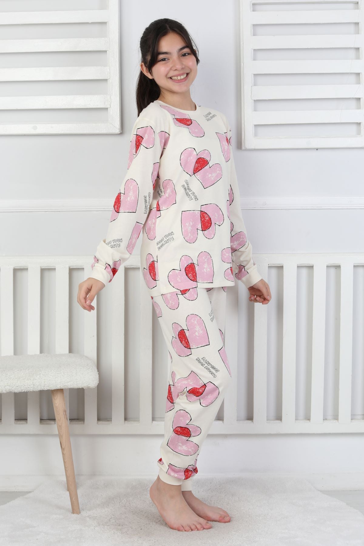 Tangled Hearts Desenli Kız Çocuk Pijama Takımı 8-13