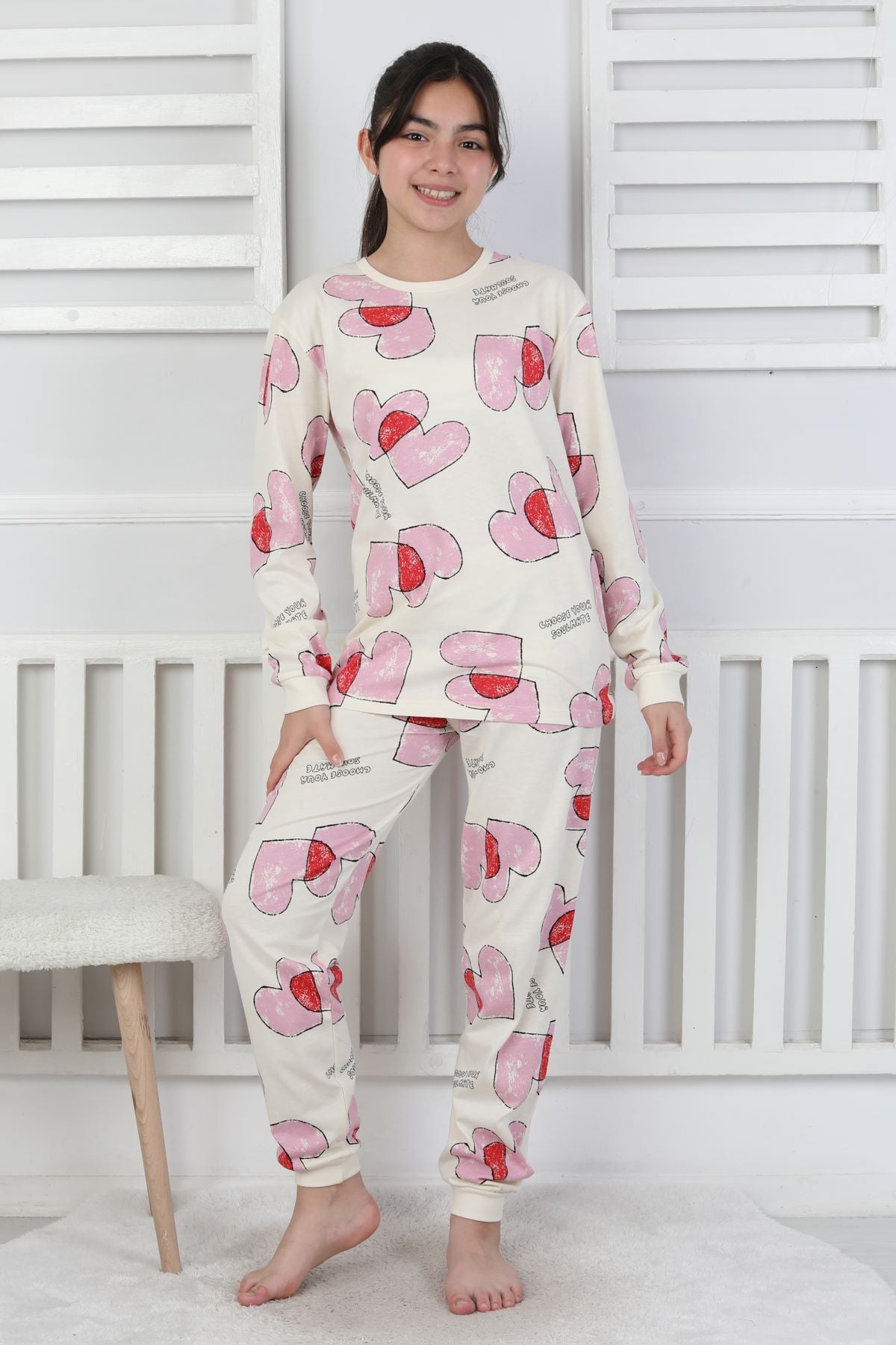 Tangled Hearts Desenli Kız Çocuk Pijama Takımı 8-13