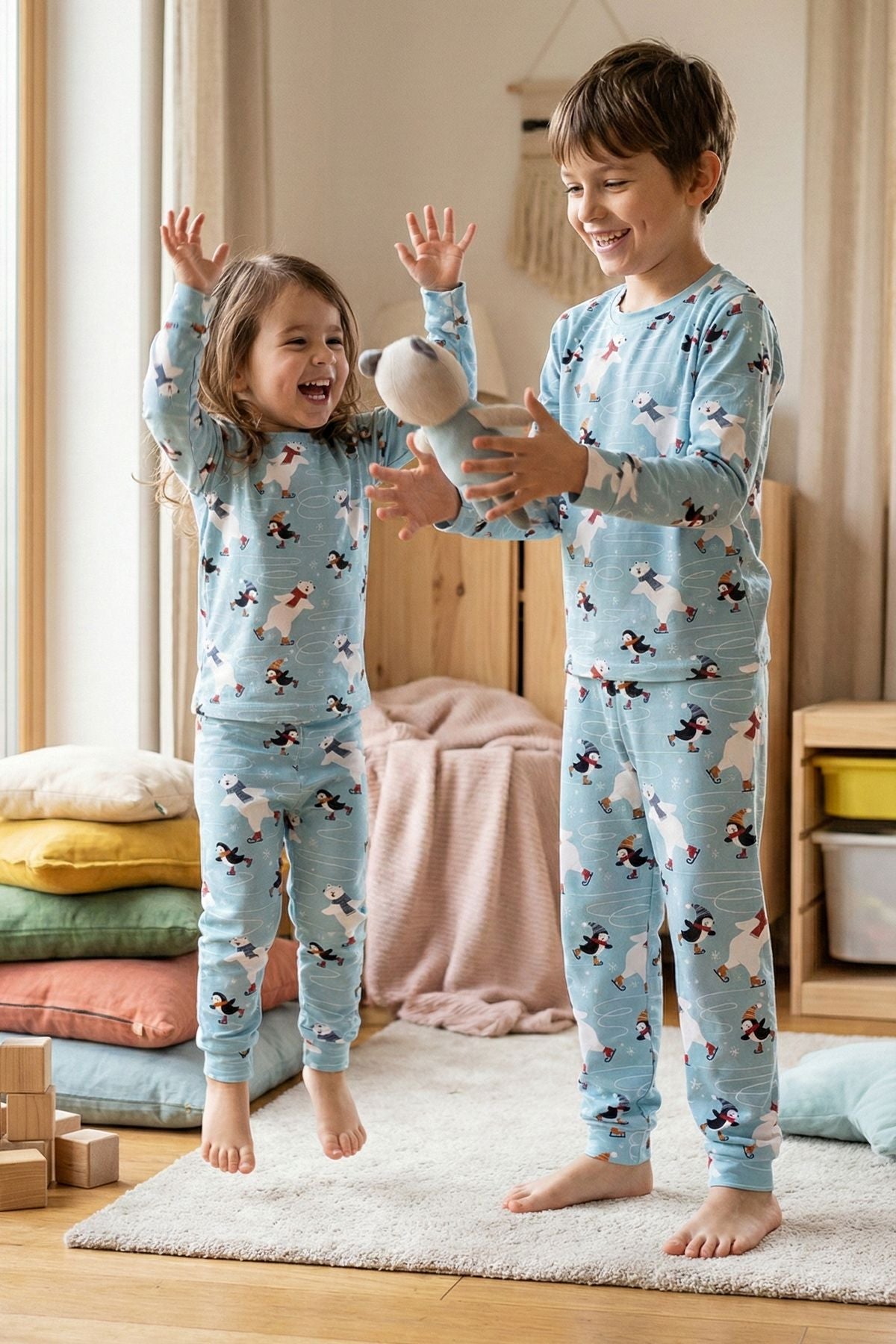 Unisex İnterlok Bebe Mavisi Yılbaşı Temalı Pijama Takımı