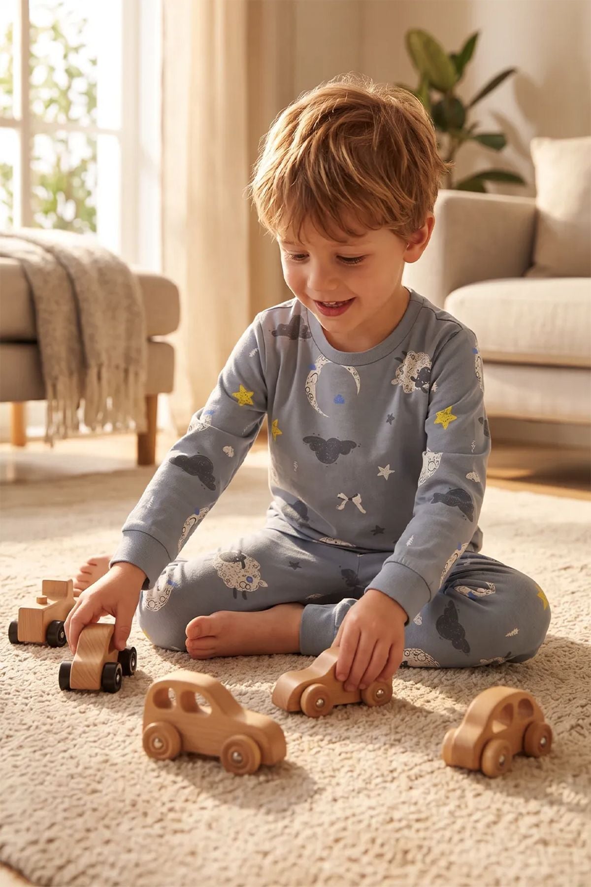 Unisex Mavi Ay ve Kuzu Desenli Uzun Kollu Pijama Takımı