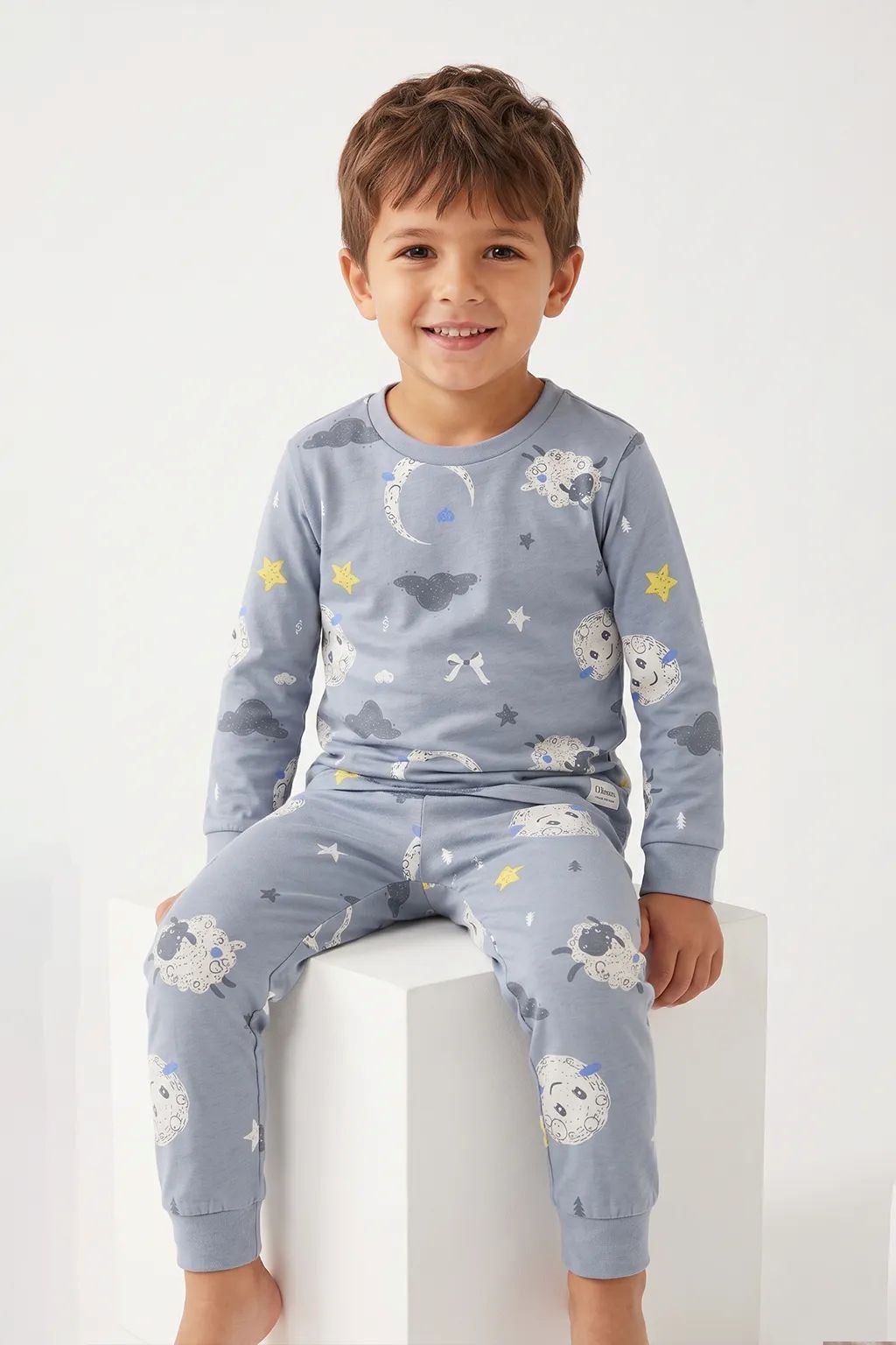 Unisex Mavi Ay ve Kuzu Desenli Uzun Kollu Pijama Takımı