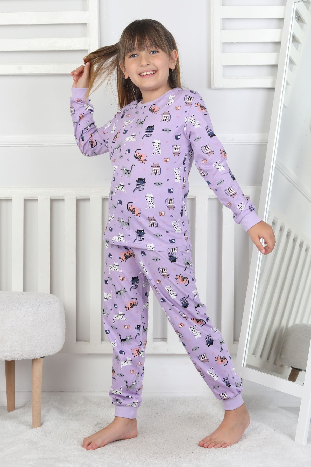 Uzun Kollu Cute Cat Desenli Kız Çocuk Pijama Takımı