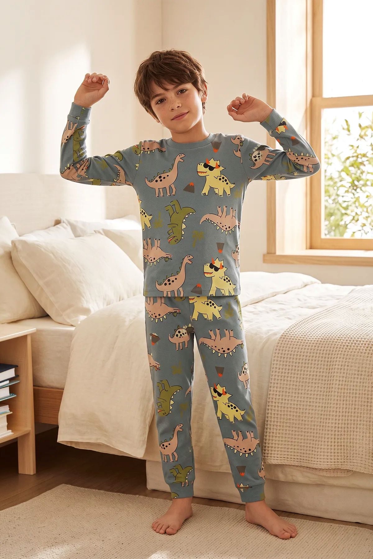 Dinozor Desenli Erkek Çocuk Pijama Takımı