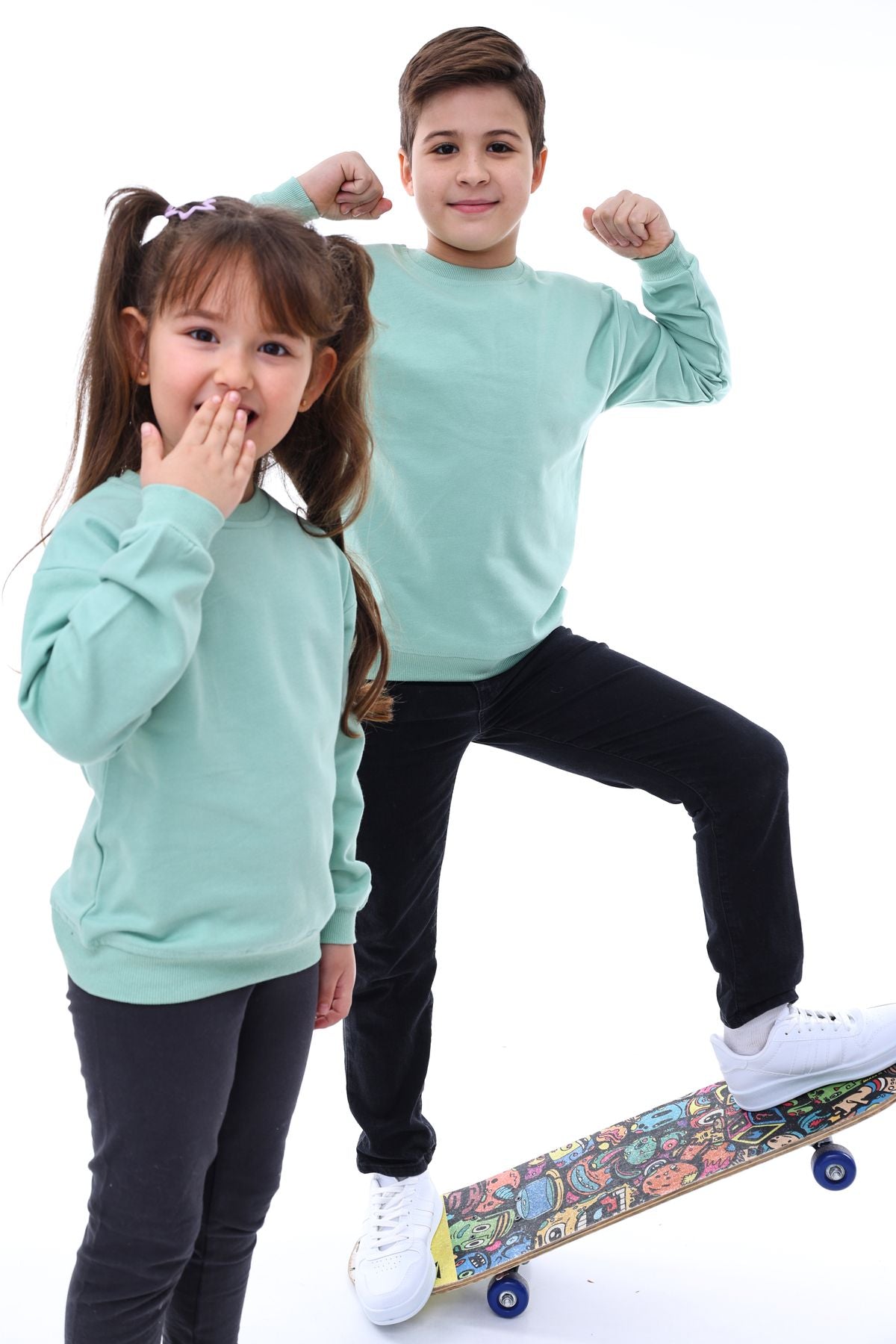 Basic Bisiklet Yaka Şardonlu Çocuk Sweatshirt 3-12 Yaş