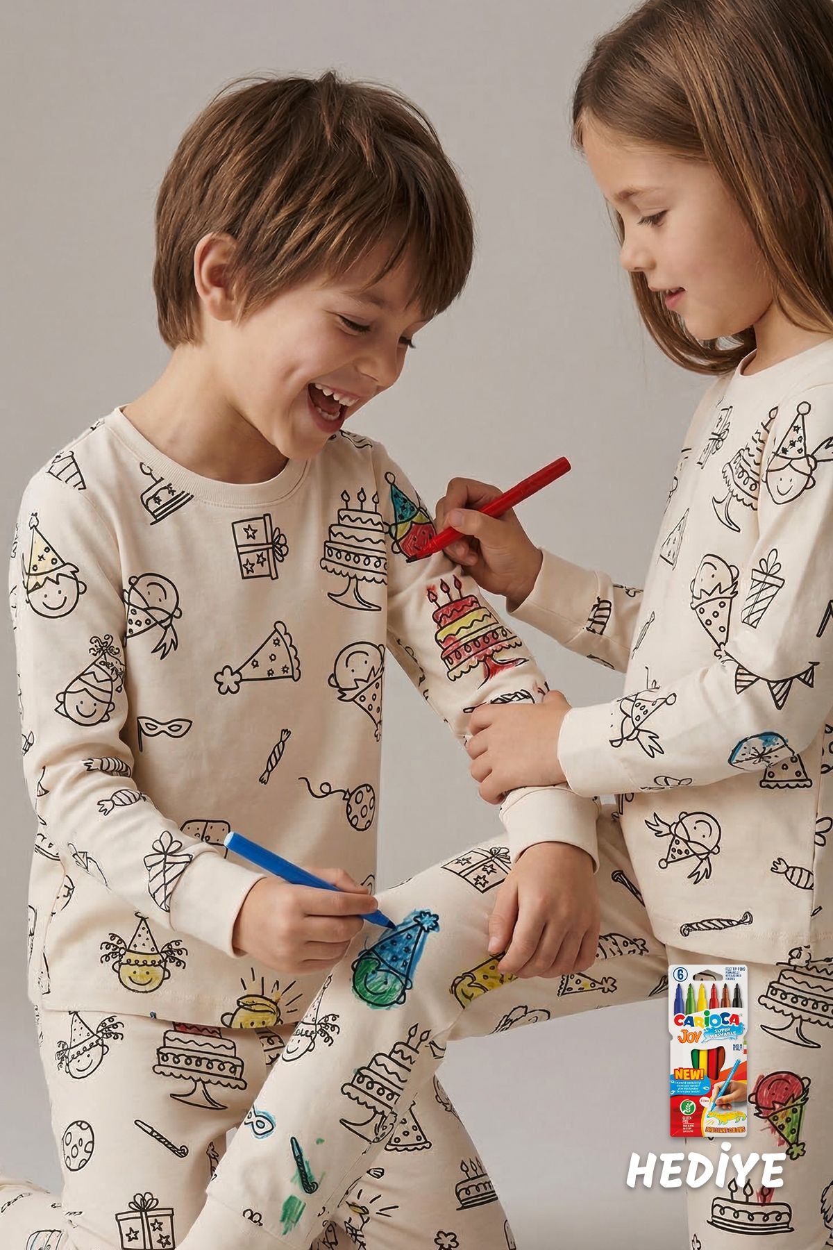 Boyanabilir Doğum Günü Temalı Çocuk Pijama Takımı – Yıkanabilir 6-Lı Kalem Hediyeli