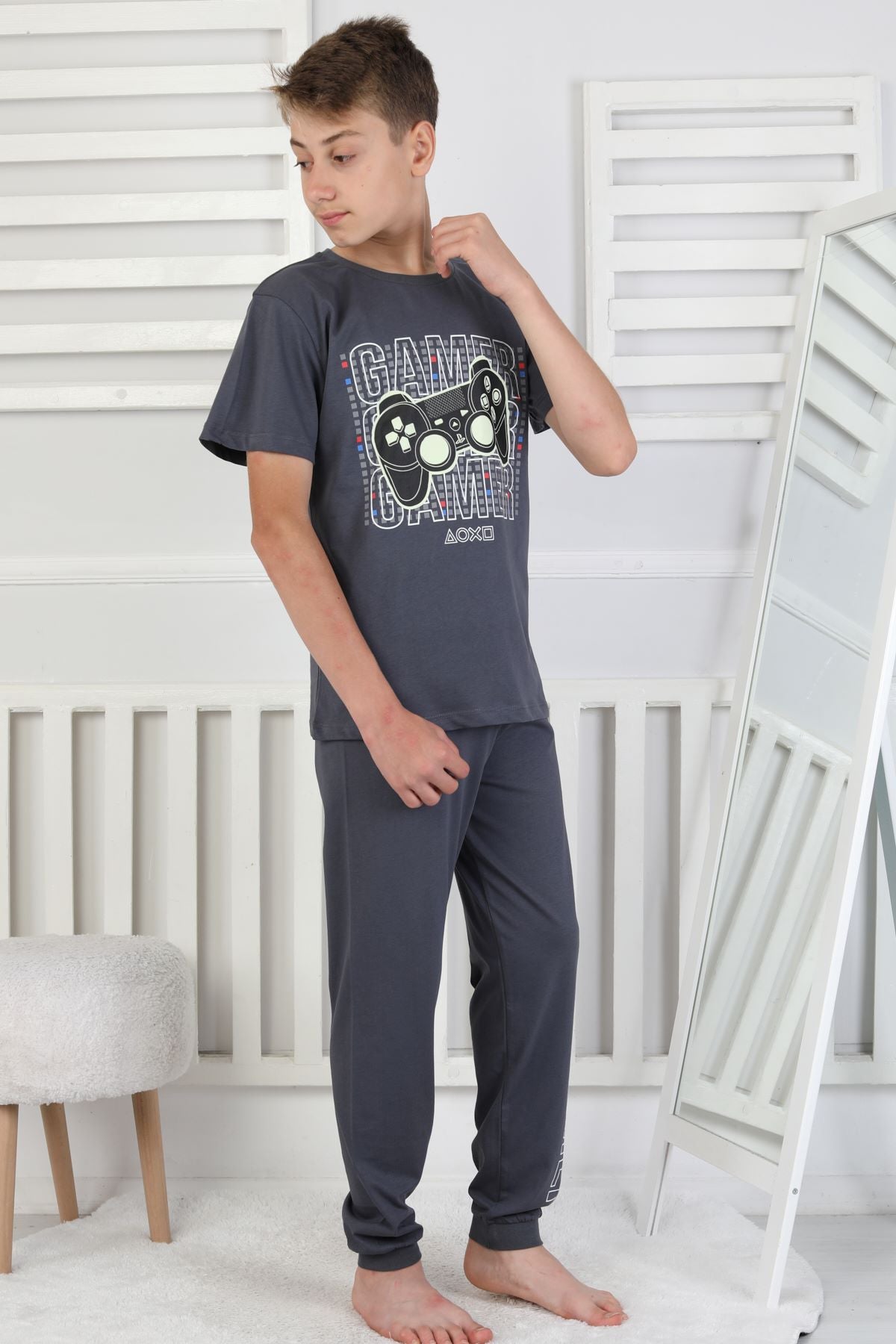Gamer Console Desenli Kısa Kollu Erkek Çocuk Pijama Takımı