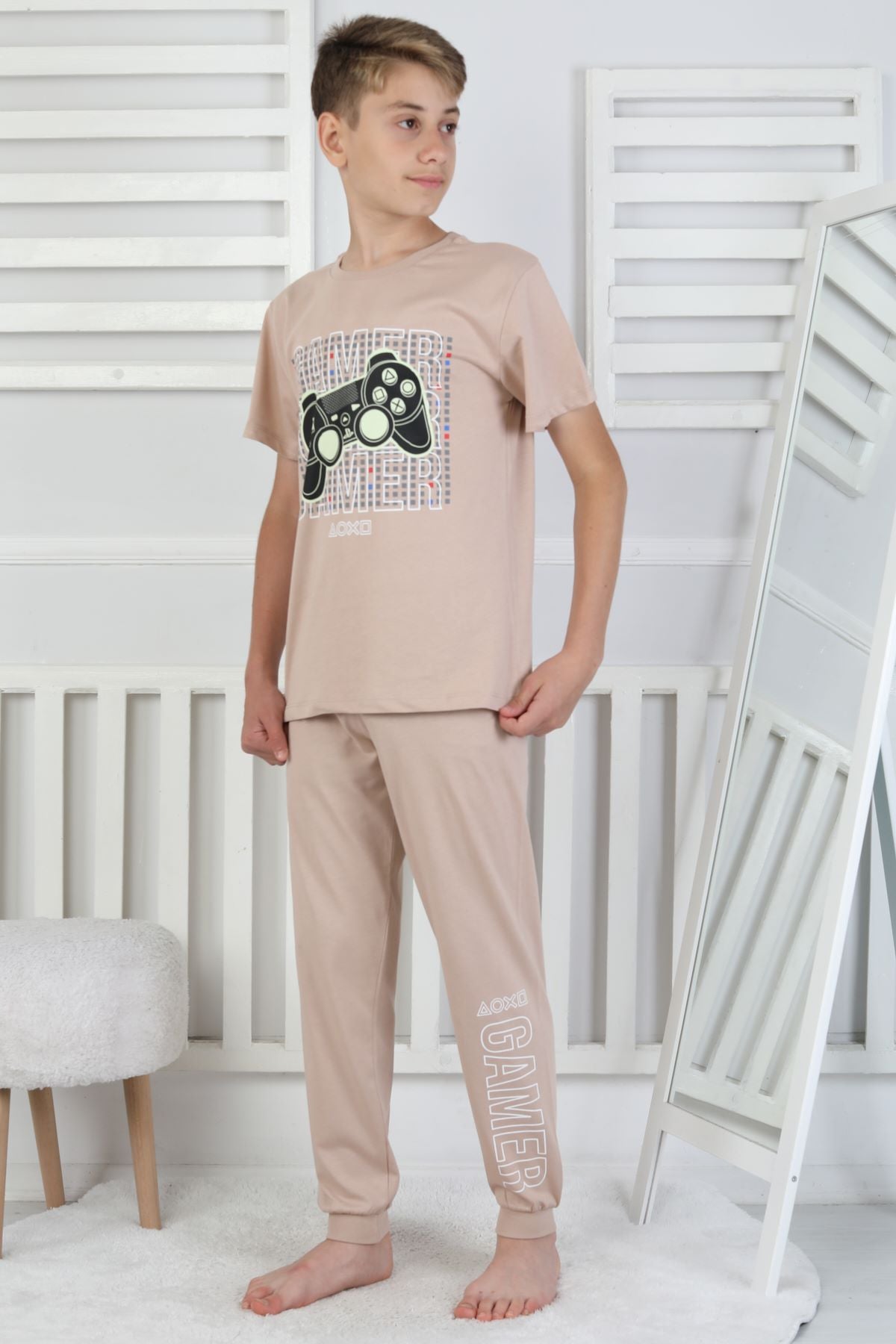 Gamer Console Desenli Kısa Kollu Erkek Çocuk Pijama Takımı