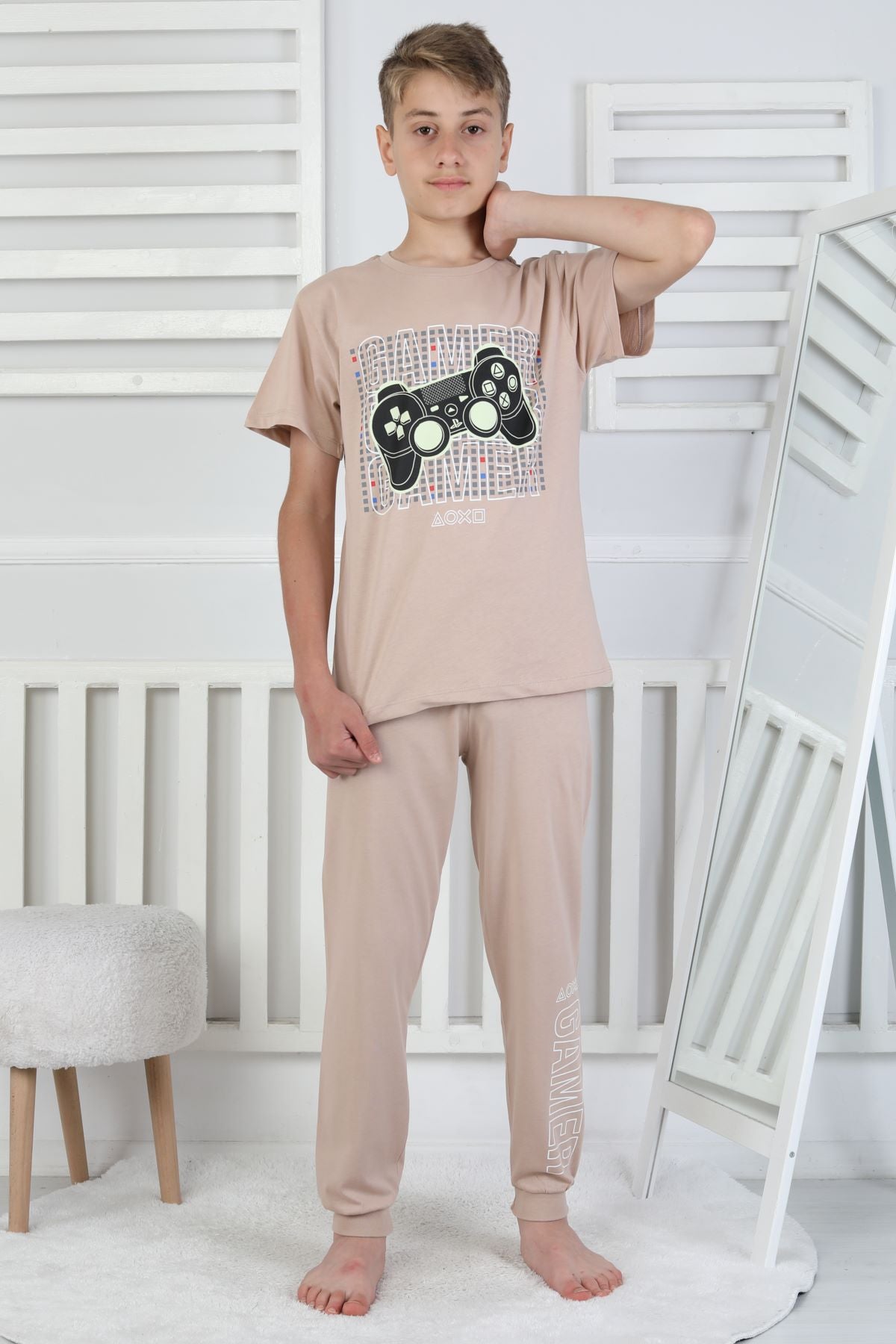 Gamer Console Desenli Kısa Kollu Erkek Çocuk Pijama Takımı