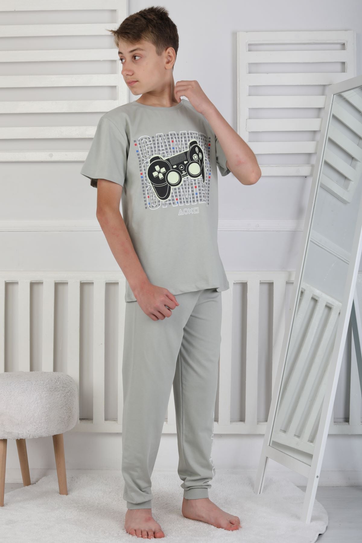 Gamer Console Desenli Kısa Kollu Erkek Çocuk Pijama Takımı