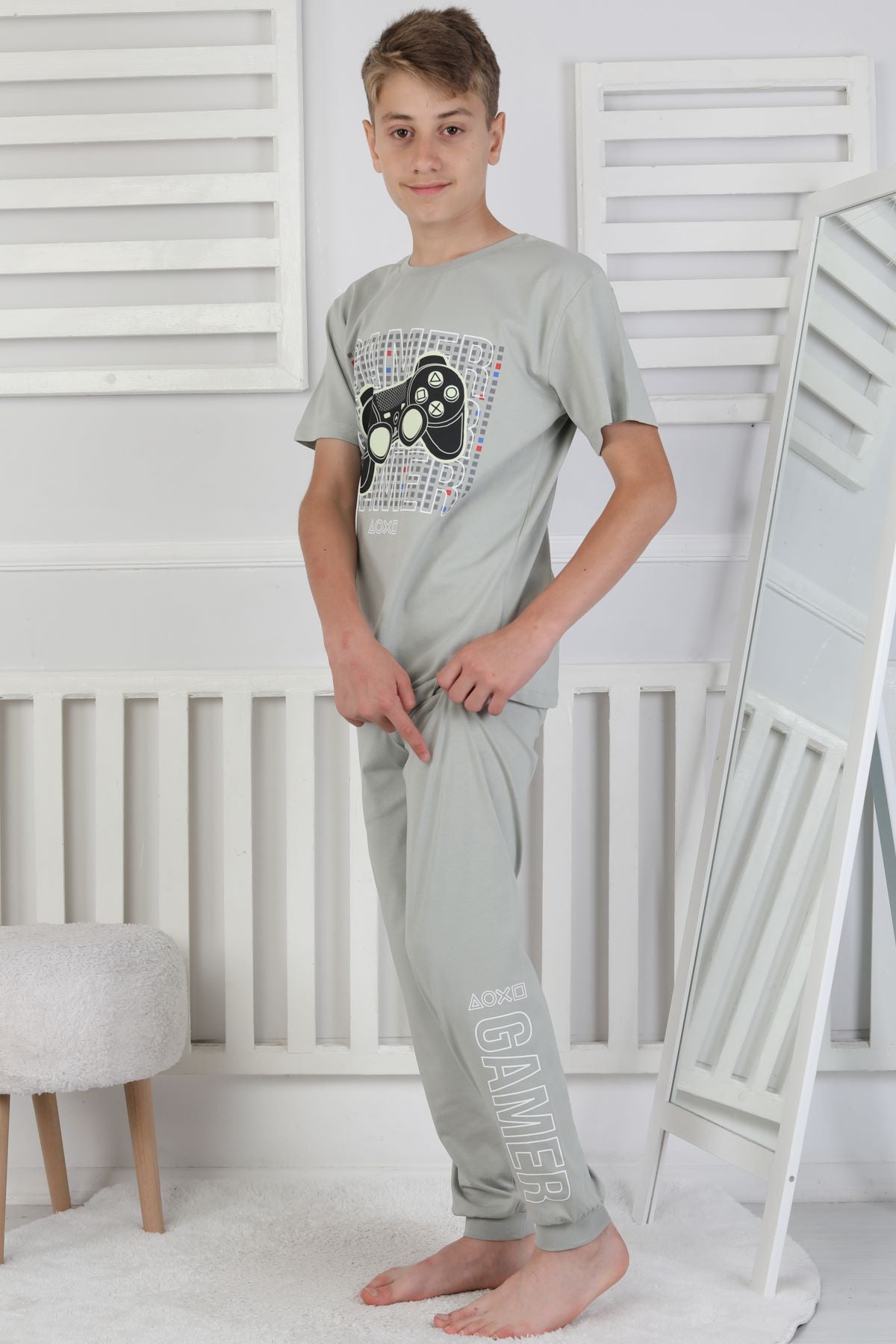 Gamer Console Desenli Kısa Kollu Erkek Çocuk Pijama Takımı