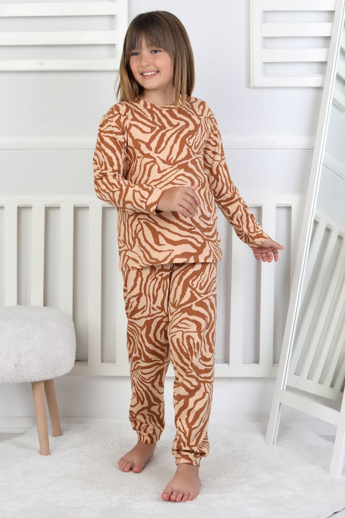 Kaplan Desenli Kız Çocuk Pijama Takımı