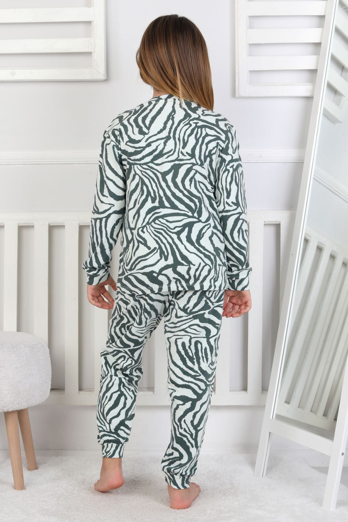 Kaplan Desenli Kız Çocuk Pijama Takımı