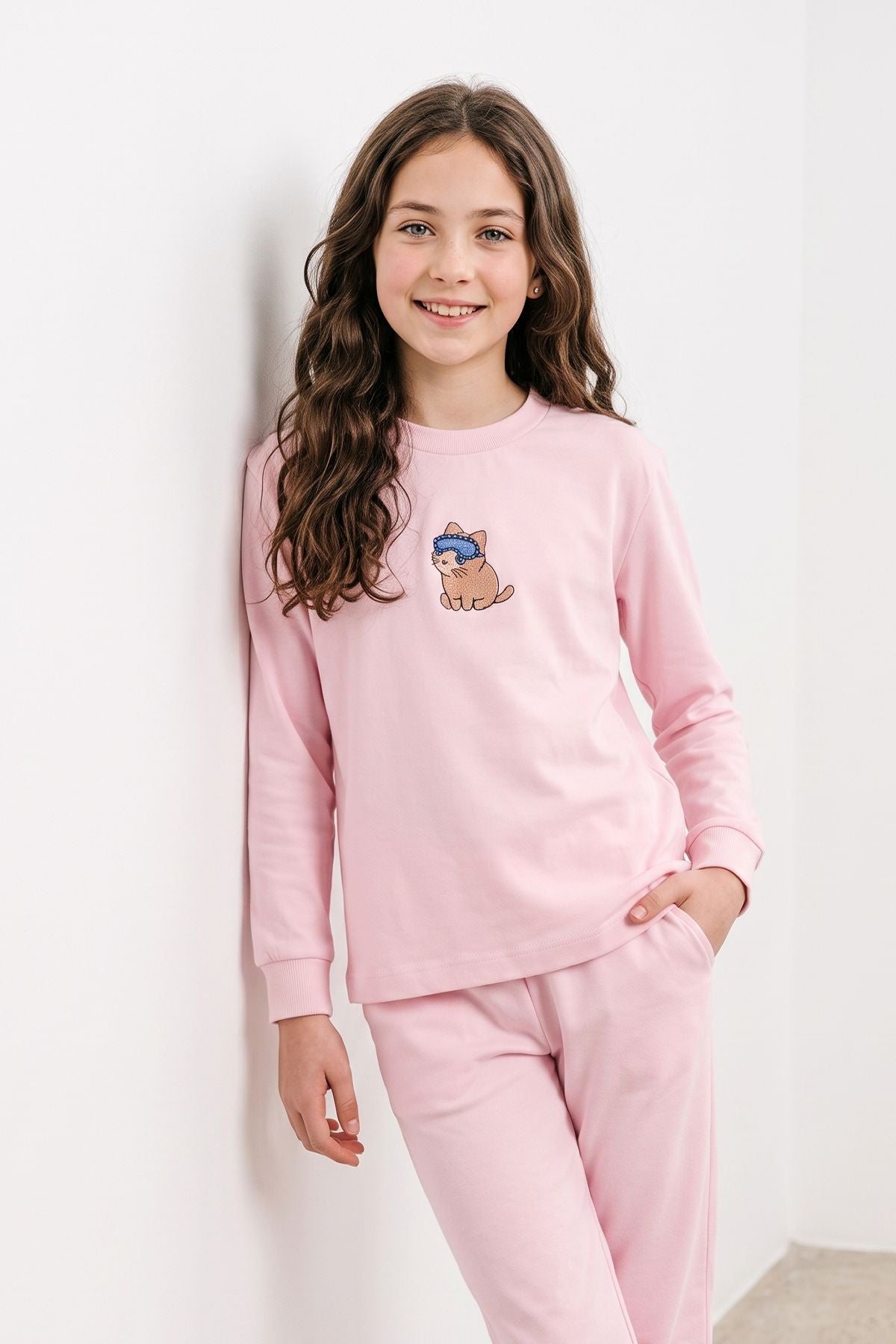 Kız Çocuk %100 Pamuk Süprem Kumaş  Kedi Baskılı Pijama Takımı