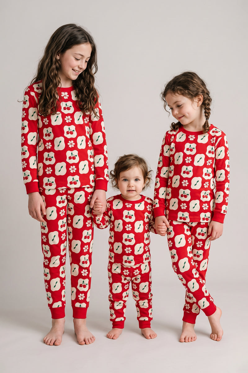 Kız Çocuk Kiraz ve Papatya Desenli Kırmızı Uzun Kollu Alt Üst Pijama Takımı