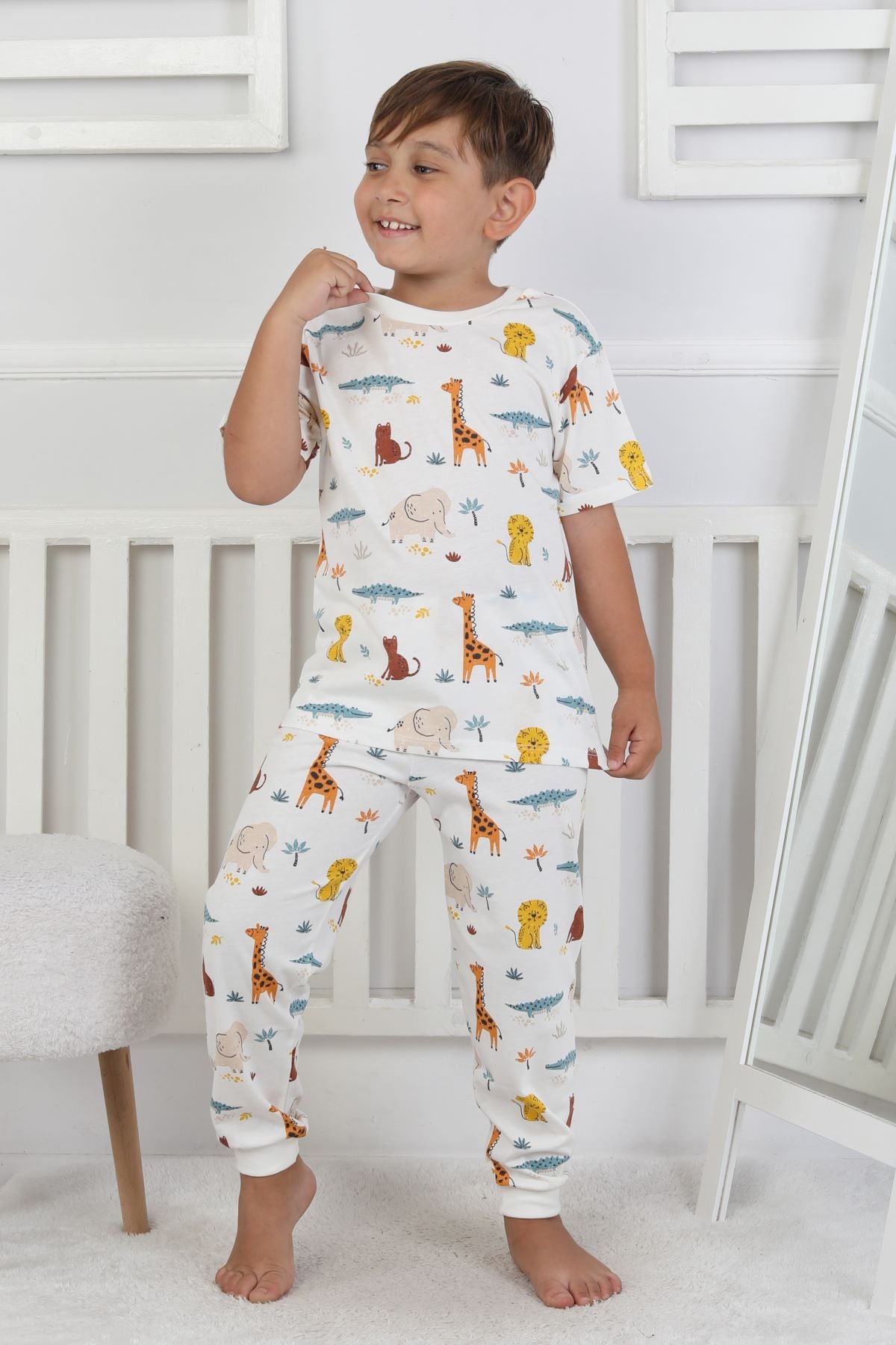 Kısa Kollu Animal Print Desenli Erkek Çocuk Pijama Takımı