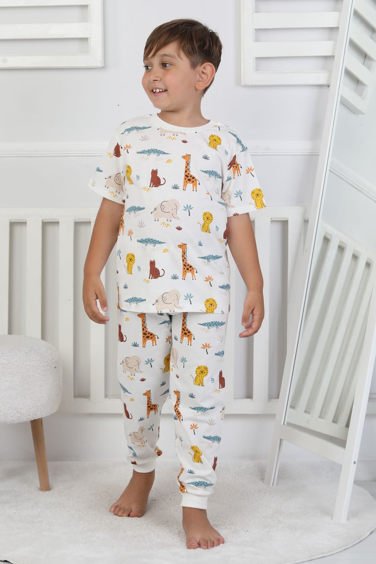 Kısa Kollu Animal Print Desenli Erkek Çocuk Pijama Takımı