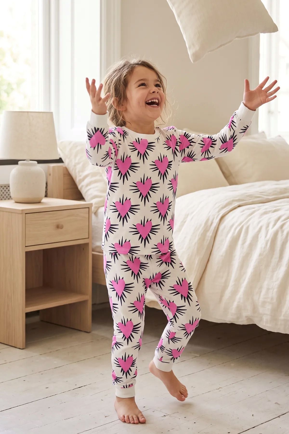 Kız Çocuk Pembe Kalp Desenli Uzun Kollu Pijama Takımı
