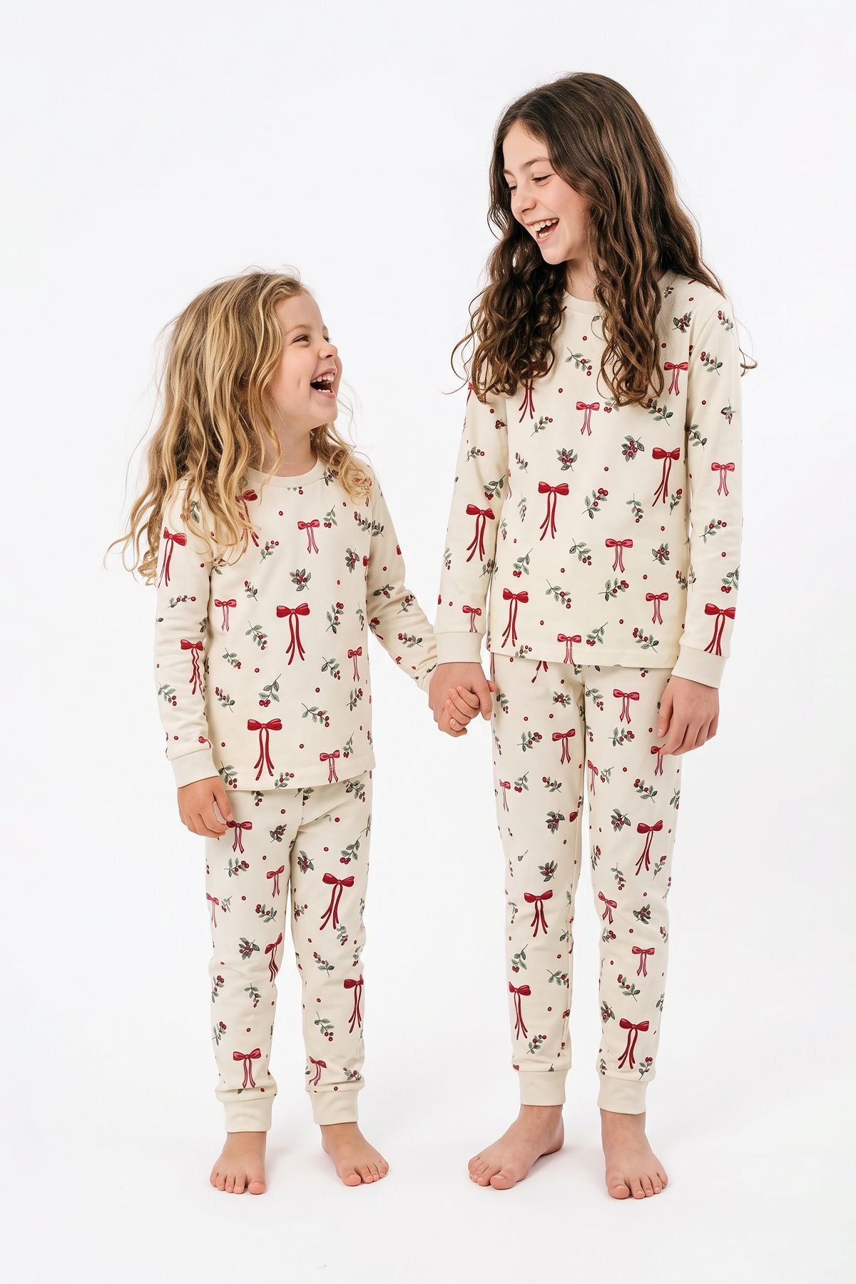 Kız Çocuk Yılbaşı Temalı Fiyonklu Uzun Kollu Pijama Takımı