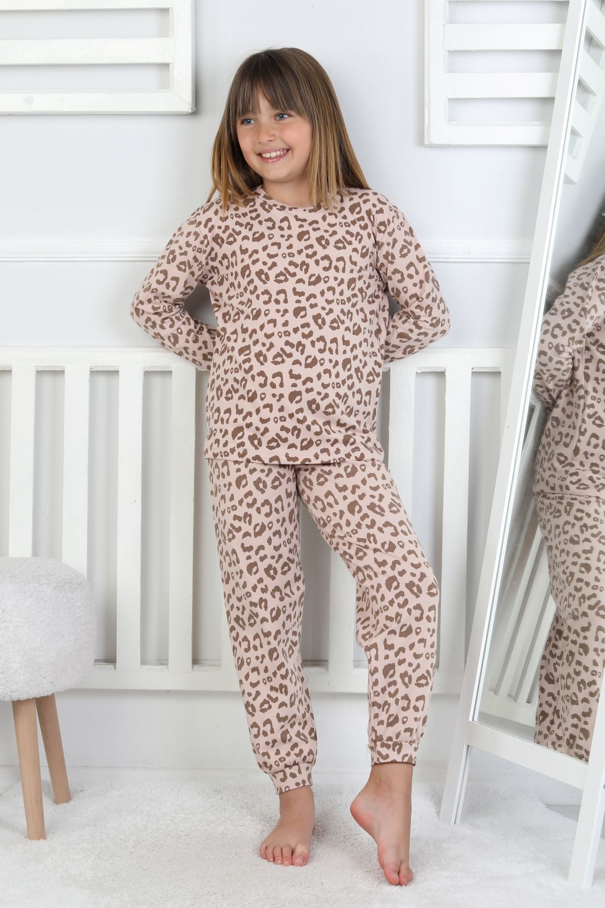 Minik Uyku Avcısı - Vahşi Rahatlık Serisi Leopar Desenli Kız Çocuk Pijama Takımı