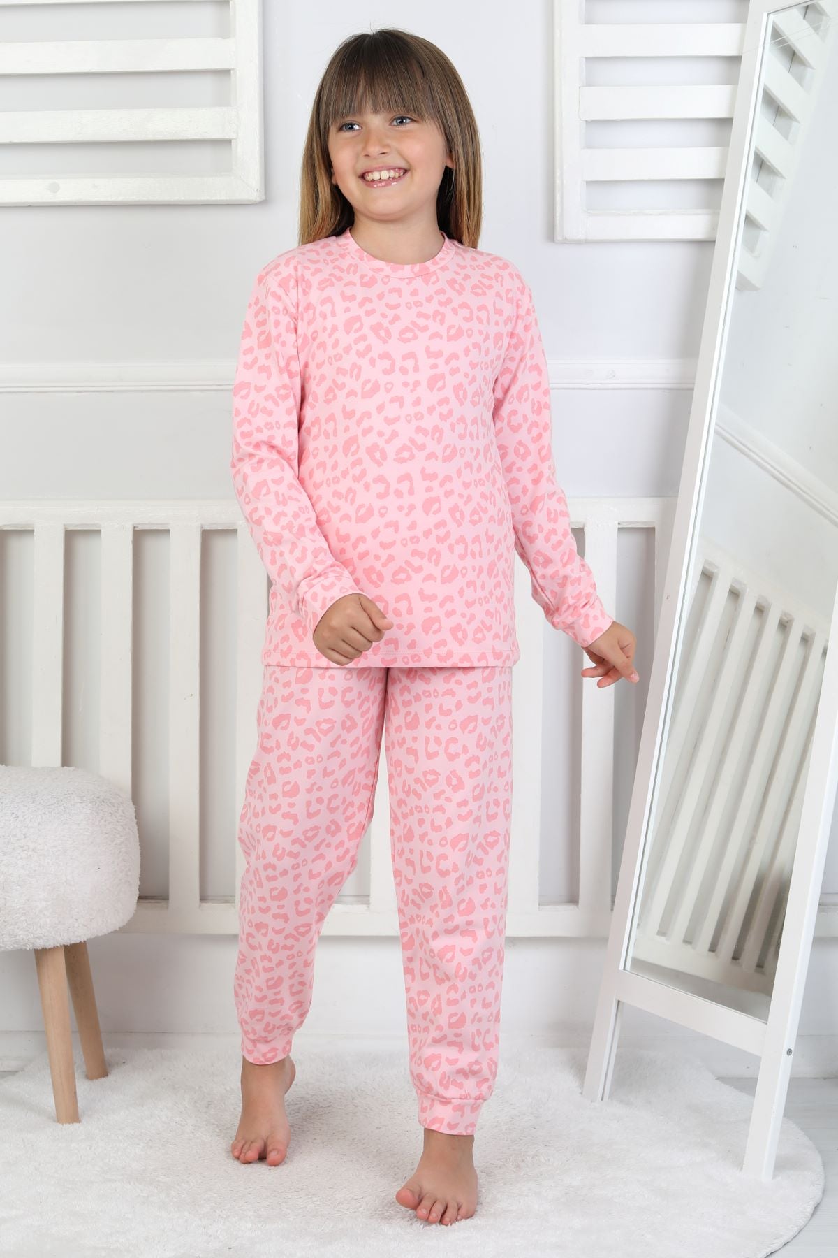 Minik Uyku Avcısı - Vahşi Rahatlık Serisi Leopar Desenli Kız Çocuk Pijama Takımı