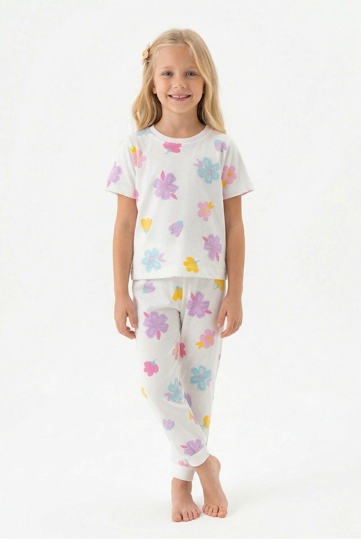 Pastel Renkli Çiçek Desenli Beyaz Kız Çocuk %100 Pamuk Pijama Takımı