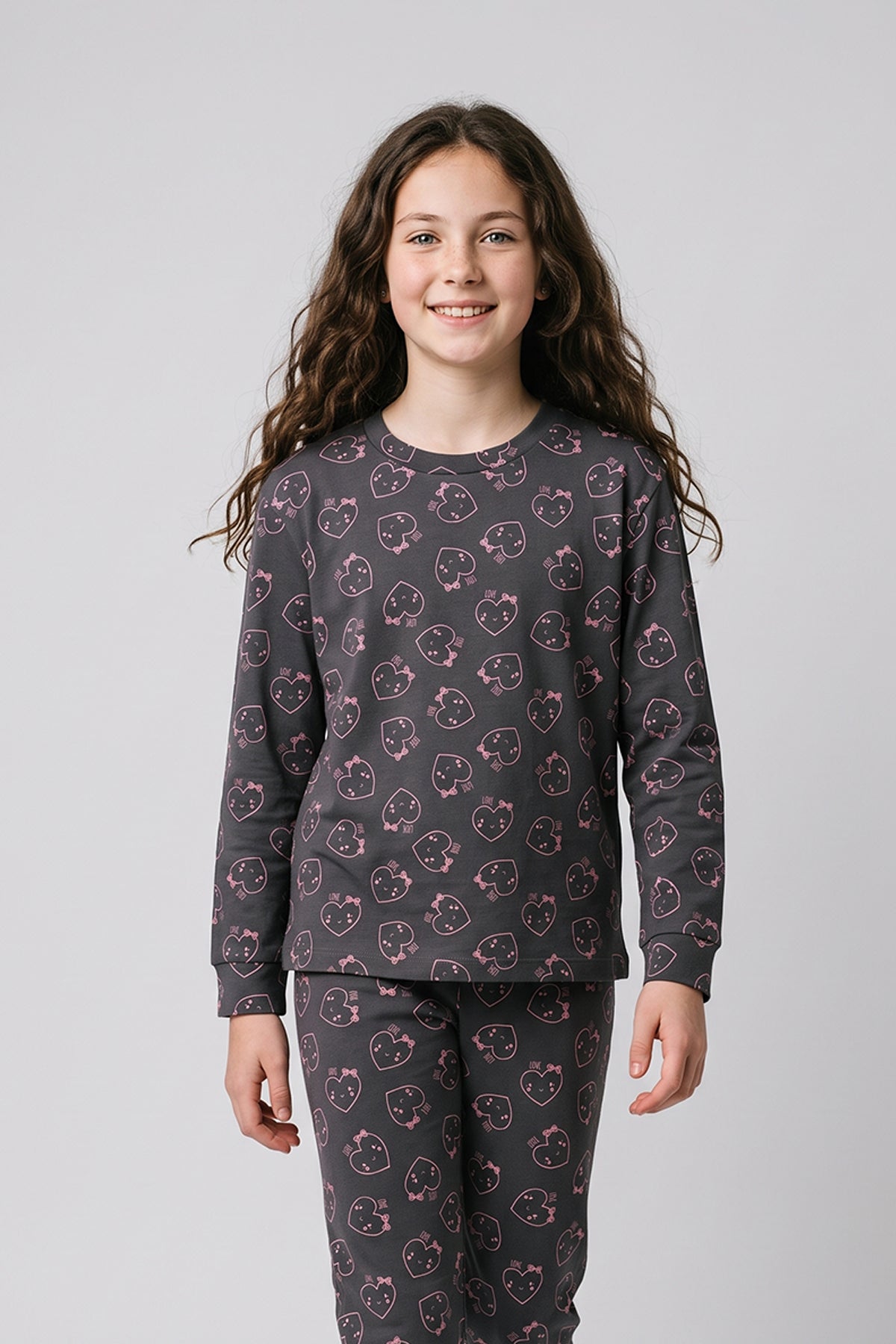 Pembe Kalp Desenli Antrasit Kız Çocuk Uzun Kollu Pijama Takımı