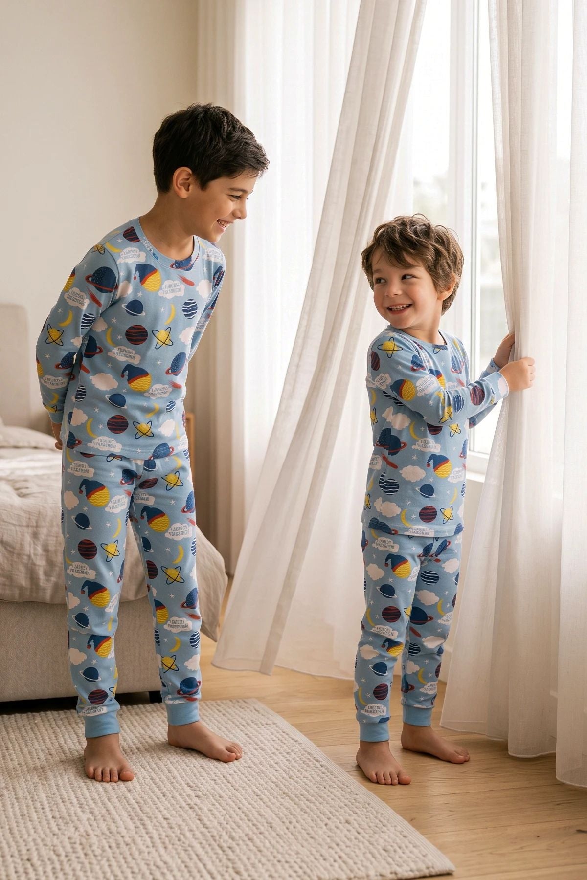 Planet Pattern Uzun Kollu Erkek Çocuk Pijama Takımı