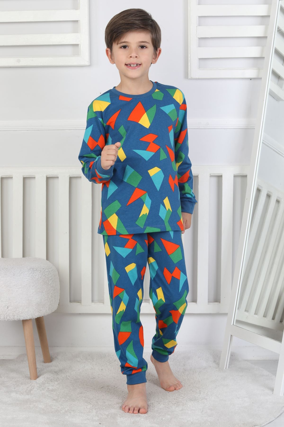 Renkli Geometrik Şekilli Erkek Çocuk Pijama Takımı