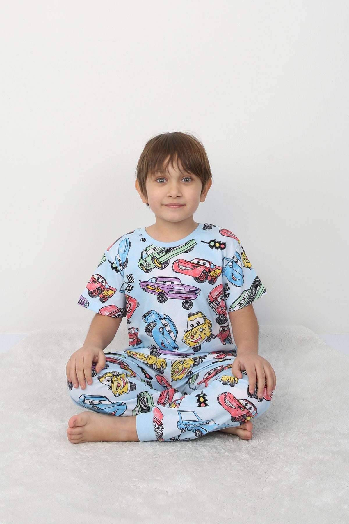 Süper Arabalar Desenli KısaKollu Çocuk Pijama Takımı 3-8 Yaş
