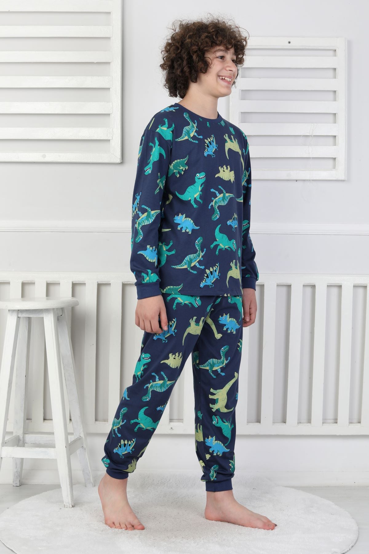 Stegosaurus desenli erkek çocuk pijama takımı