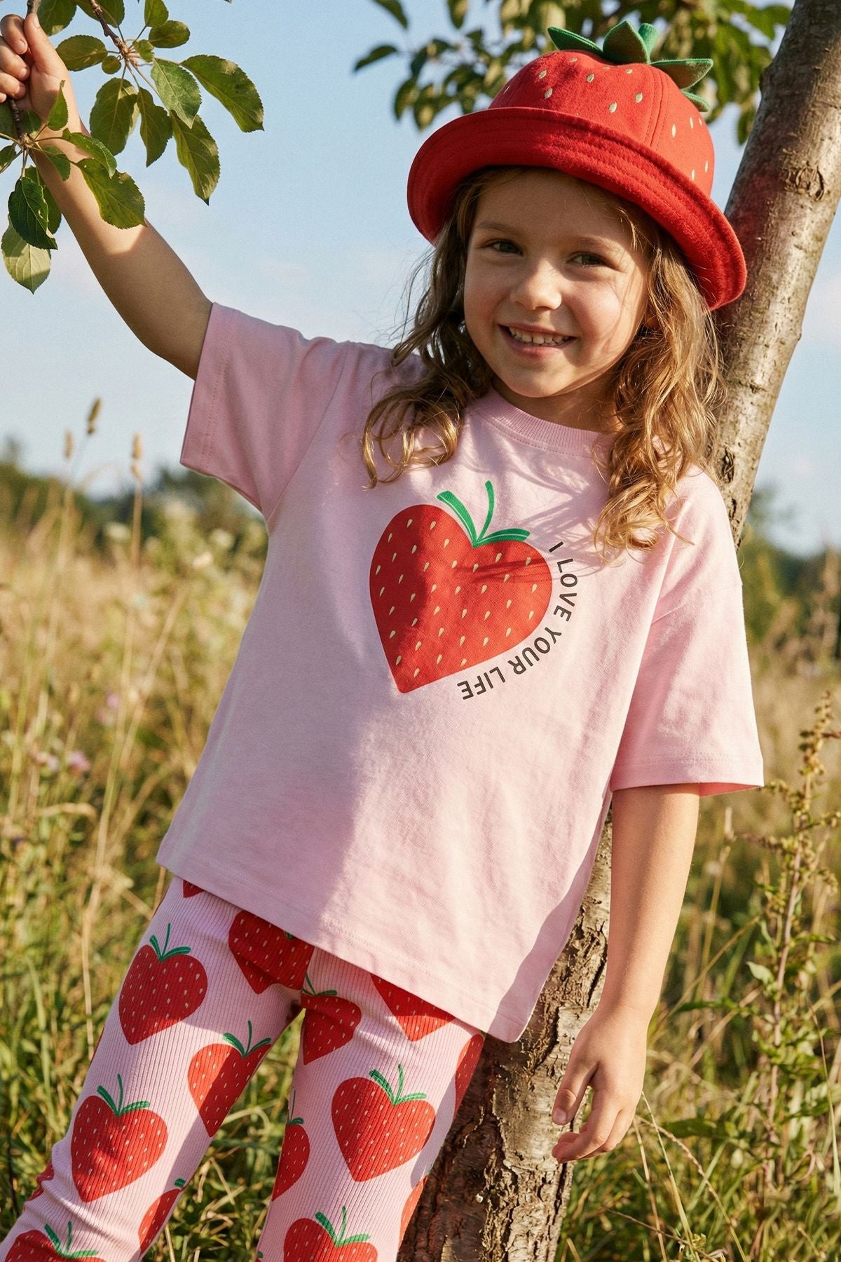 Strawberry Love Baskılı Kız Çocuk Tayt Takım – Pembe Çilek Desenli