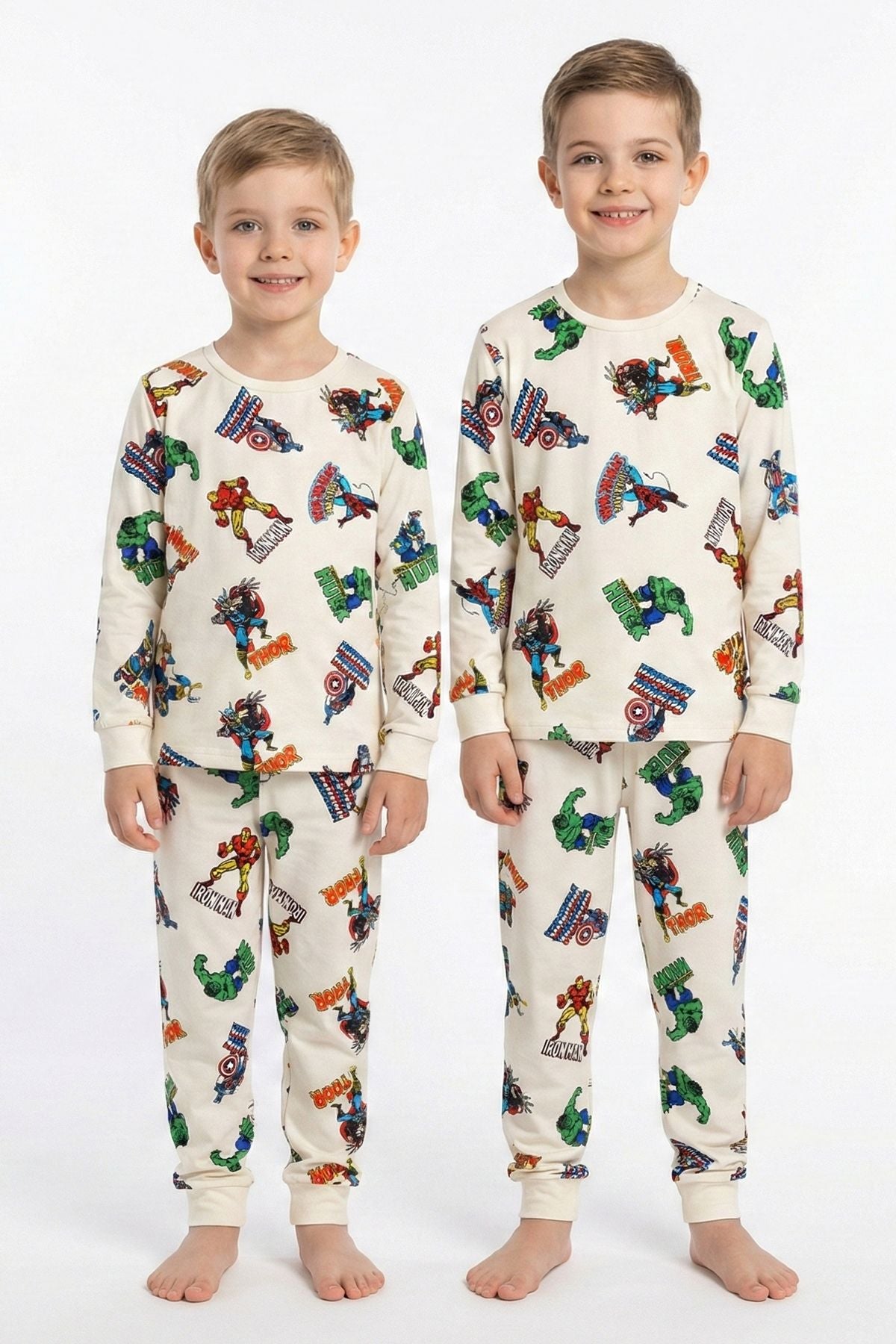 Süper Kahramanlar Desenli %100 Pamuk Beyaz Erkek Çocuk Pijama Takımı