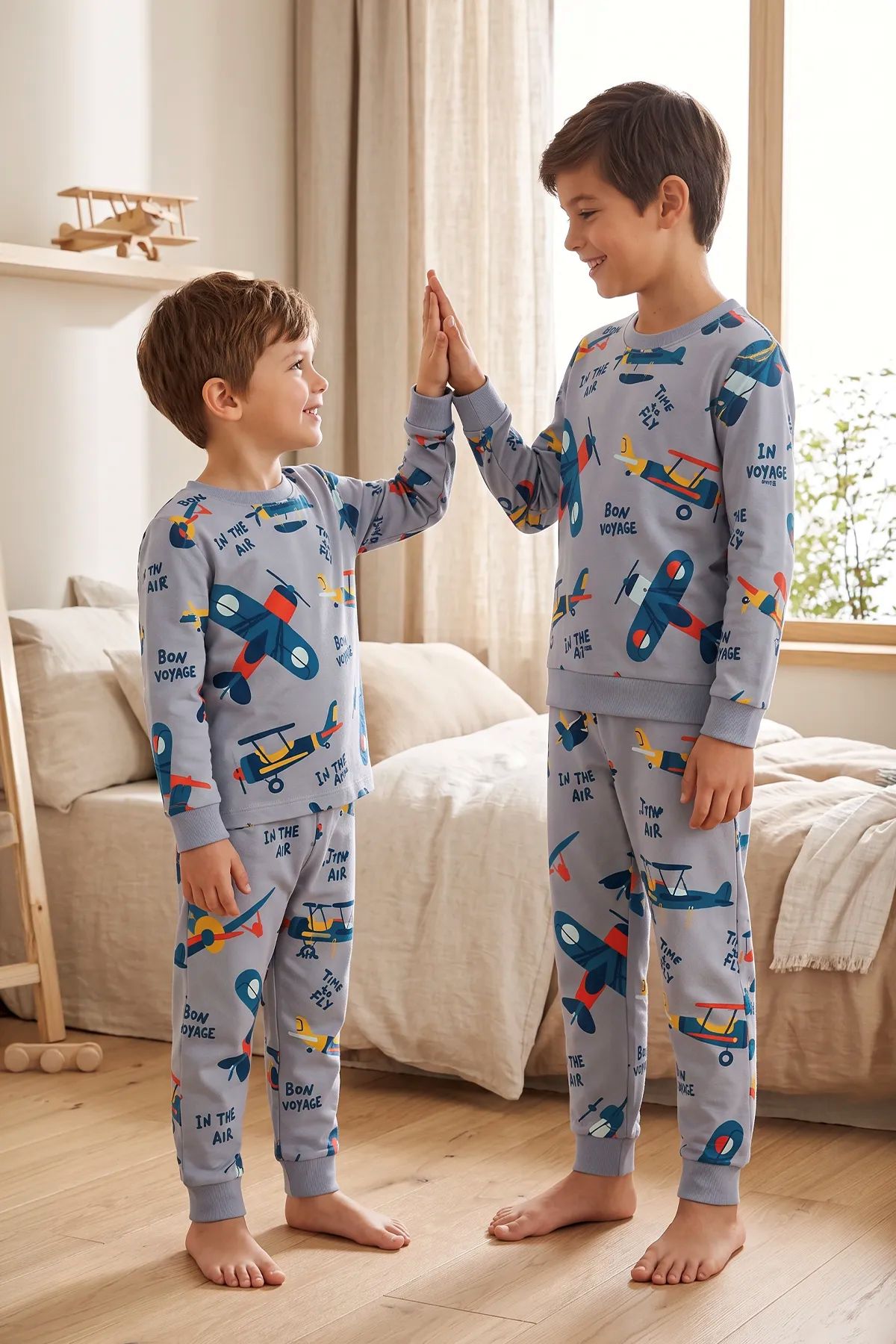 Time To FLY Gri Renk Uçak Desenli Erkek Çocuk Pijama Takımı
